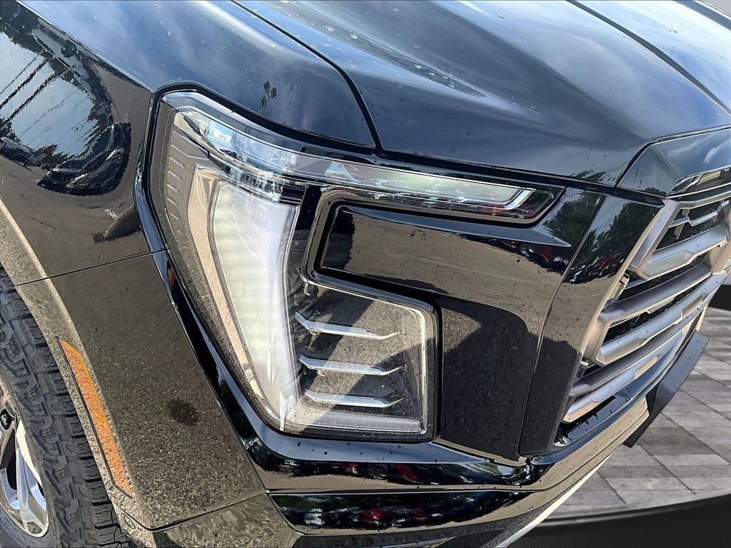 New 2026 GMC Yukon XL AT4 Ultimate w/ LPO, Illumination Package AWD/4WD image 34