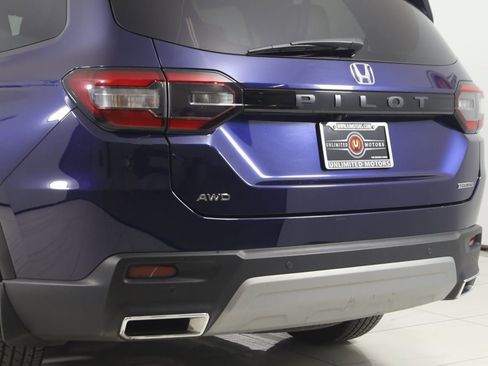 Used 2024 Honda Pilot Touring image 24