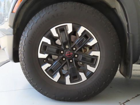 Used 2022 Nissan Frontier Pro-X RWD image 28