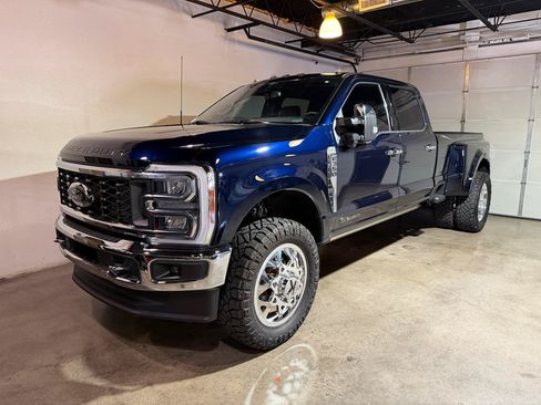 Used 2023 Ford F350 King Ranch w/ Chrome Package AWD/4WD image 3