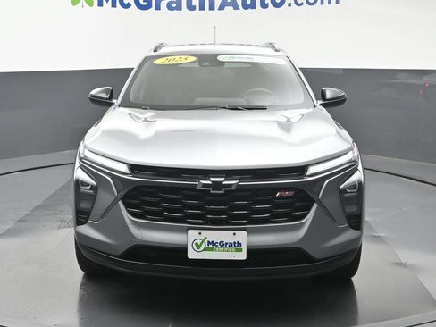 Used 2025 Chevrolet Trax RS w/ Driver Confidence Package FWD image 6