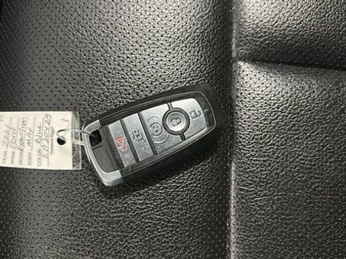 Used 2021 Ford Expedition Max XLT AWD/4WD image 42