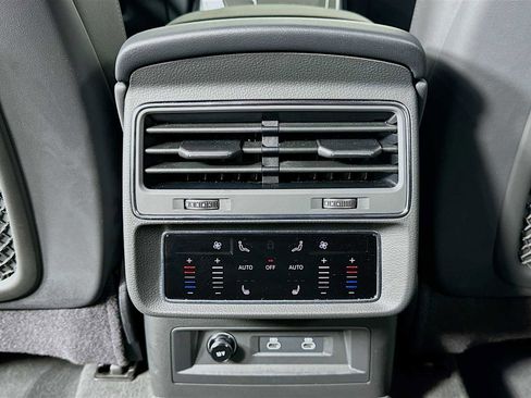 Certified 2025 Audi Q7 3.0T Premium Plus w/ Premium Plus Package image 24