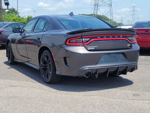 Used 2022 Dodge Charger R/T RWD image 16