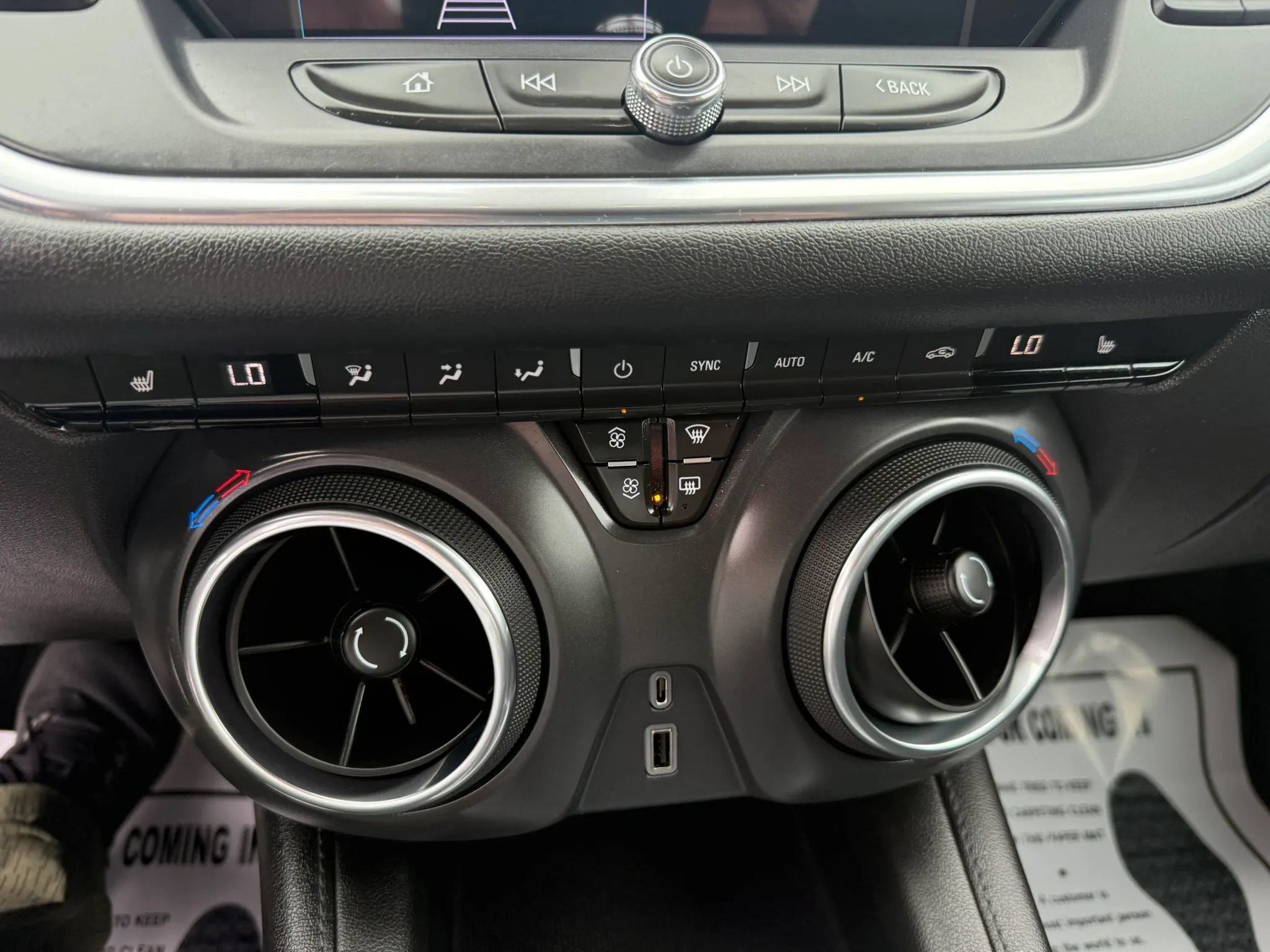 Used 2021 Chevrolet Blazer LT FWD image 12