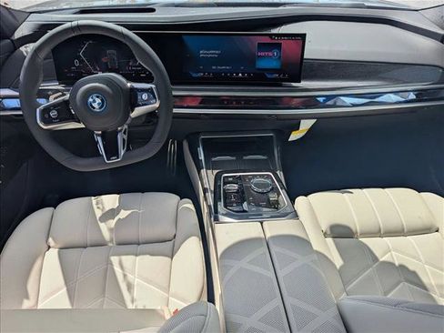 New 2026 BMW i7 xDrive60 w/ M Sport Package RWD image 14