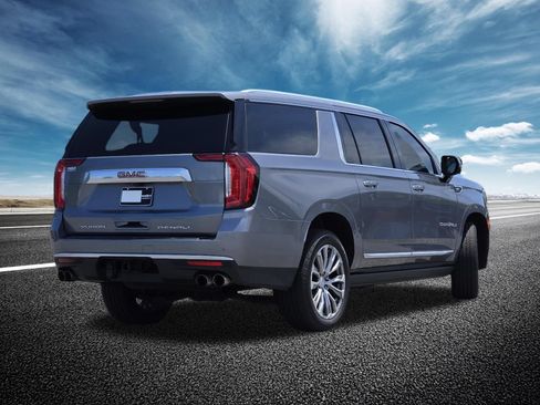Used 2021 GMC Yukon XL Denali w/ Denali Premium Package RWD image 25