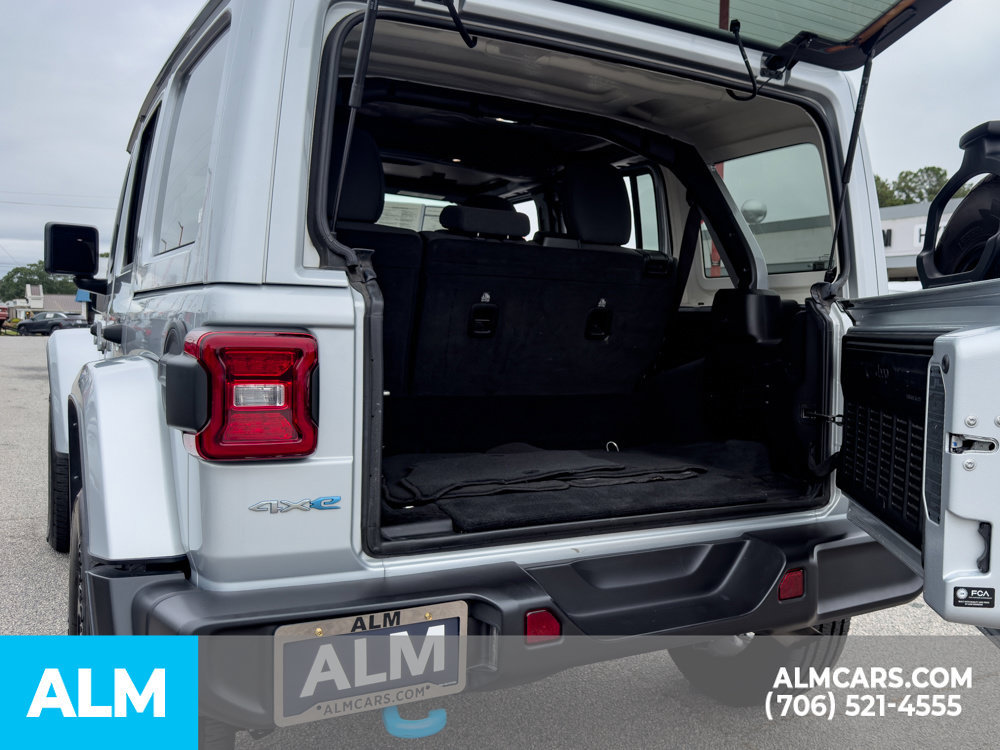 Used 2024 Jeep Wrangler Unlimited Sahara AWD/4WD image 18