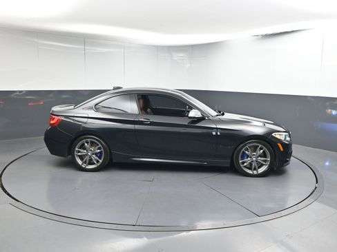 Used 2016 BMW M235i Coupe image 27