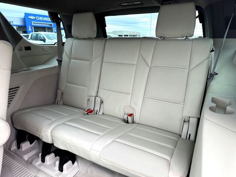 Used 2021 Cadillac Escalade Premium Luxury Platinum image 21