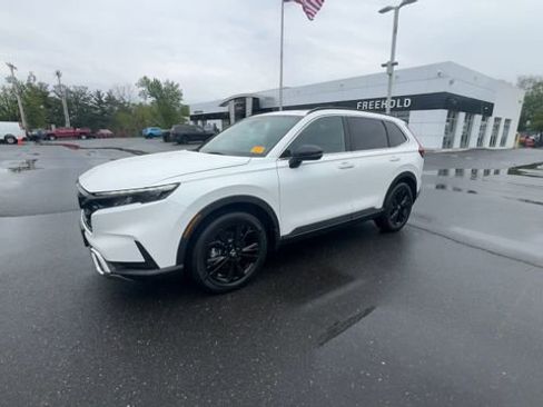Used 2023 Honda CR-V Sport Touring image 4