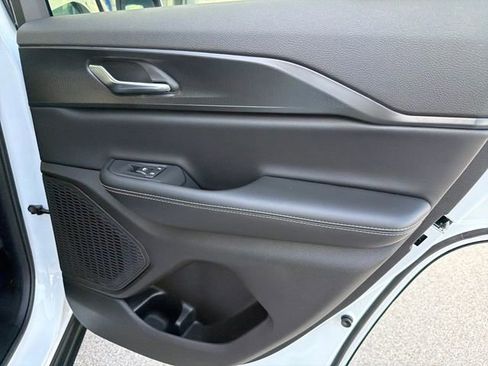 New 2026 Jeep Grand Cherokee Laredo AWD/4WD image 32