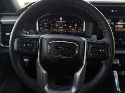 Certified 2023 GMC Sierra 1500 Denali image 17