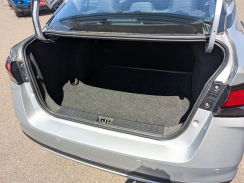 Used 2023 Nissan Versa S w/ Trunk Package FWD image 27