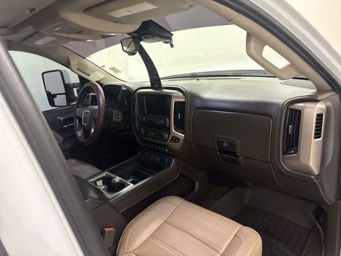 Used 2018 GMC Sierra 2500 Denali w/ Duramax Plus Package image 30