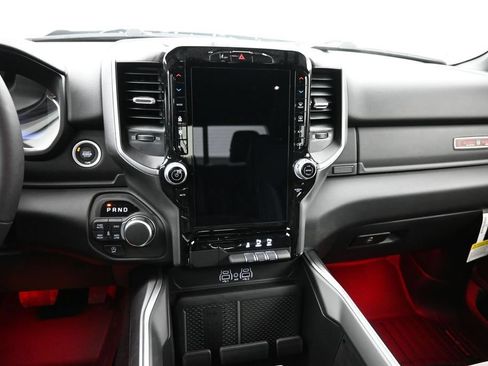 New 2026 RAM 1500 Big Horn AWD/4WD image 7