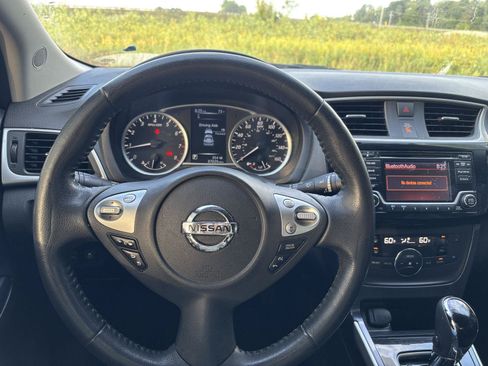 Used 2018 Nissan Sentra SR w/ SR Midnight Edition Package FWD image 28