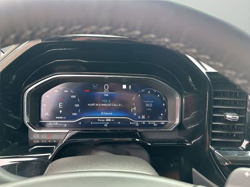 Used 2023 Chevrolet Silverado 1500 ZR2 w/ Technology Package image 33