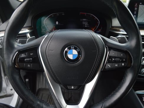 Used 2020 BMW 530i RWD image 13