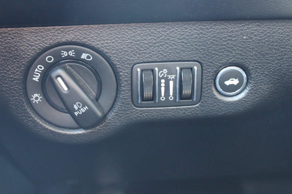 Used 2022 Dodge Challenger GT w/ Plus Package RWD image 27
