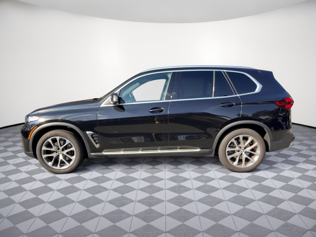 Used 2024 BMW X5 xDrive40i AWD/4WD image 2