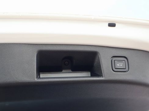 Used 2024 Chevrolet Blazer EV RS image 25