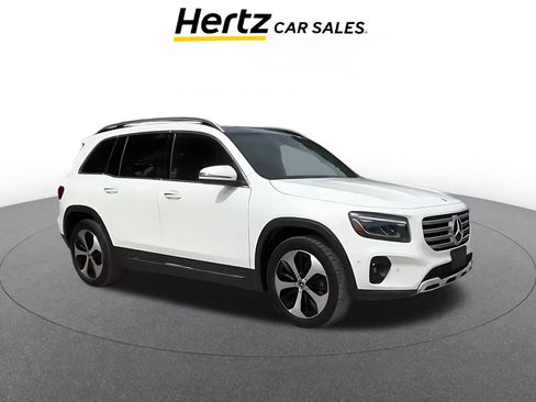 Used 2025 Mercedes-Benz GLB 250 4MATIC image 1