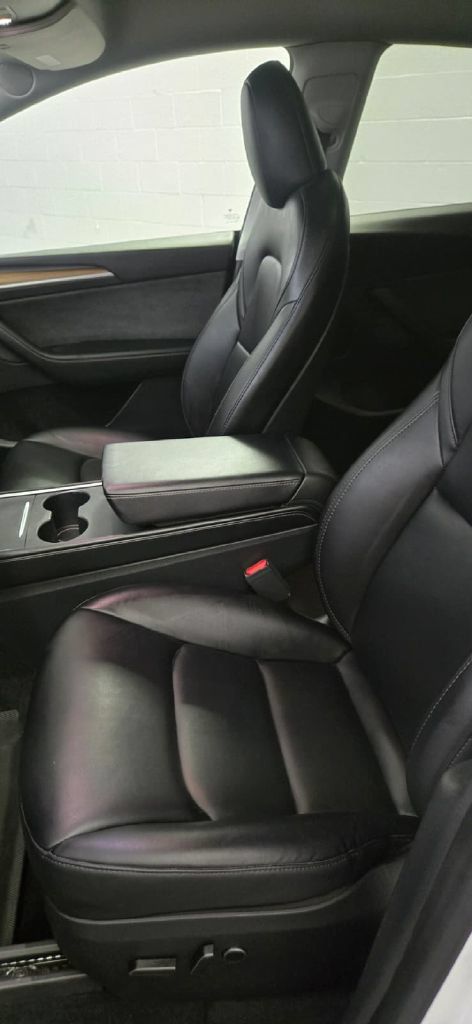 Used 2023 Tesla Model Y AWD image 8
