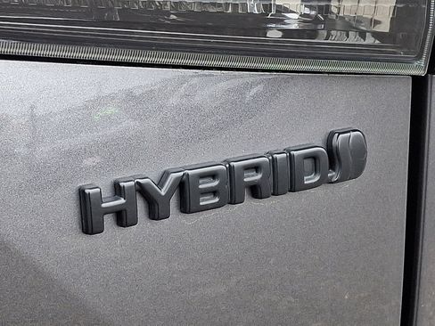 Used 2023 Toyota Highlander Limited image 31