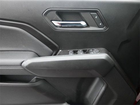 Used 2024 Chevrolet Colorado LT w/ LT Convenience Package III image 24