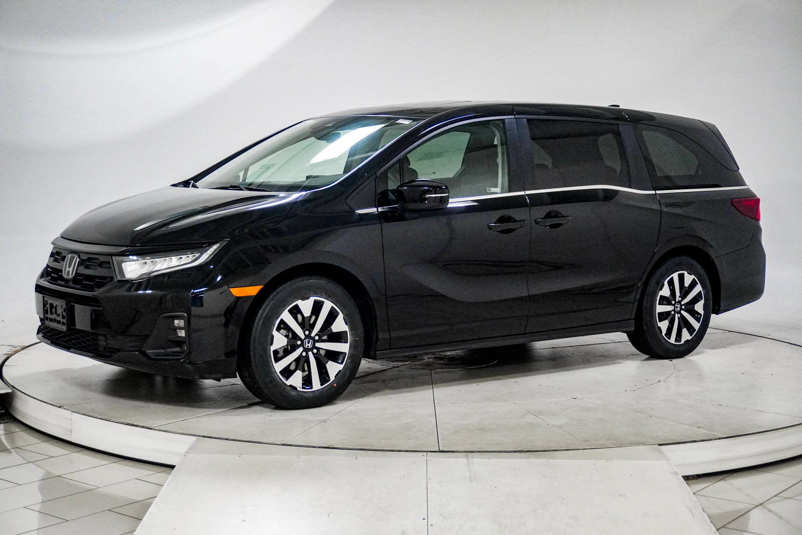 Used 2025 Honda Odyssey EX-L image 4