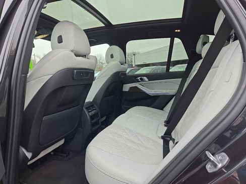 Used 2023 BMW X5 xDrive40i w/ Premium Package image 10