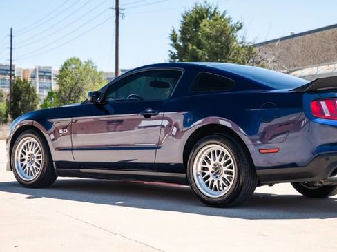 Used 2012 Ford Mustang GT Premium w/ Security Pkg RWD image 46