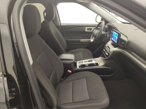 Used 2022 Ford Explorer XLT RWD image 21