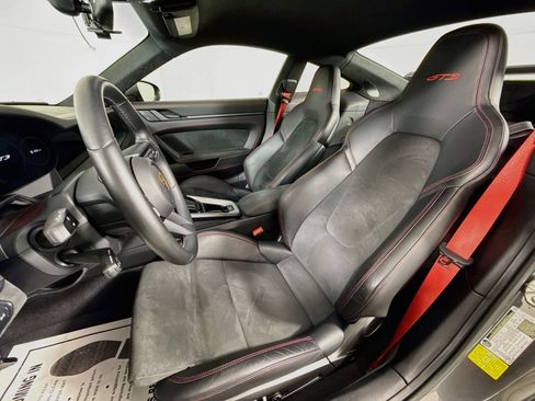 Certified 2024 Porsche 911 GT3 RWD image 5