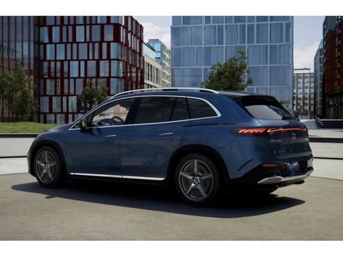 New 2026 Mercedes-Benz EQS 400 4MATIC SUV image 29