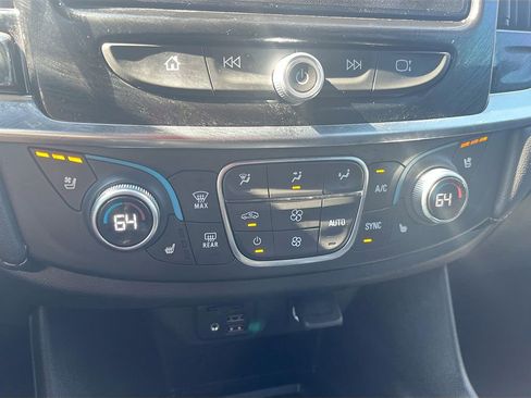 Used 2023 Chevrolet Traverse Premier w/ Redline Edition image 21