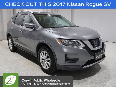 Used 2017 Nissan Rogue SV AWD/4WD image 1