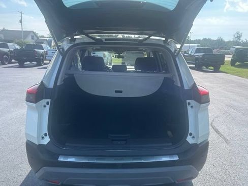 Used 2023 Nissan Rogue SV AWD/4WD image 10
