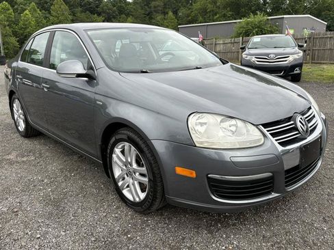 Used 2007 Volkswagen Jetta Wolfsburg Edition FWD image 6