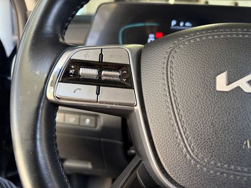 Used 2025 Kia Telluride S AWD/4WD image 24