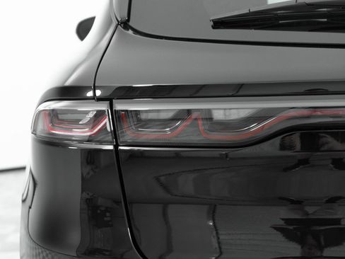 New 2025 Alfa Romeo Tonale w/ Premium Package image 18