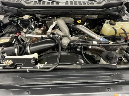 Used 2023 Ford F250 XLT AWD/4WD image 28