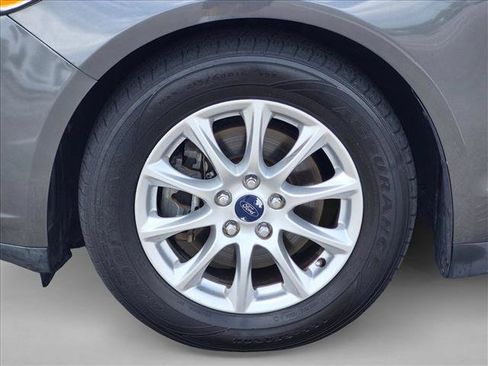 Used 2016 Ford Fusion S FWD image 22