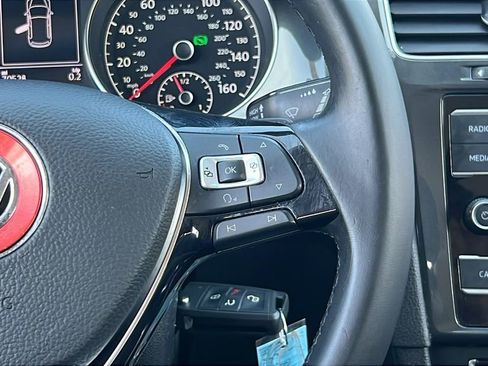 Used 2018 Volkswagen Golf SE FWD image 25