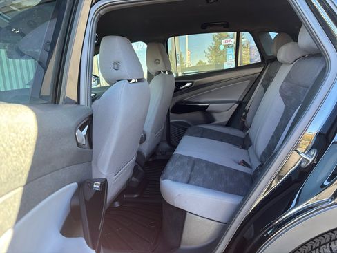 Used 2022 Volkswagen ID.4 Pro image 14