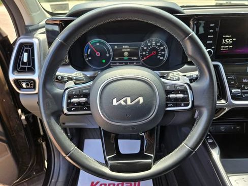 Used 2023 Kia Sorento EX w/ Panoramic Sunroof Package AWD/4WD image 36