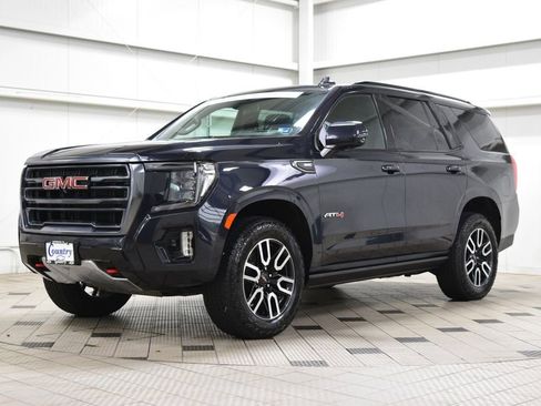 Used 2024 GMC Yukon AT4 w/ AT4 Premium Package AWD/4WD image 3