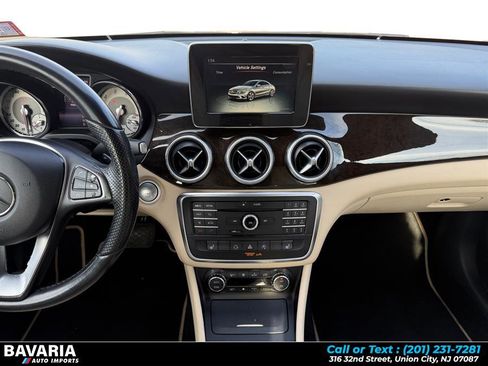 Used 2015 Mercedes-Benz CLA 250 4dr Sdn CLA 250 4MATIC image 15