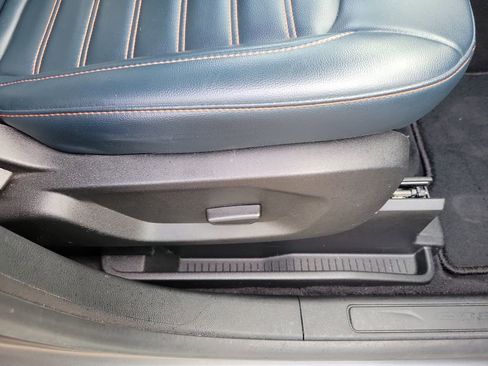 Used 2023 Ford Edge SEL w/ Sport Appearance Package image 37